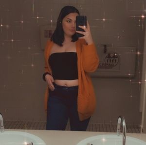 Meet your Posher, Rebecca